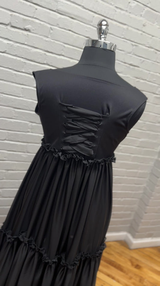 Amira Vest