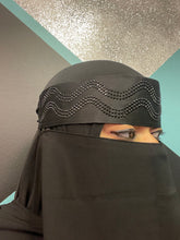 Load image into Gallery viewer, Satin Band Wave Niqab
